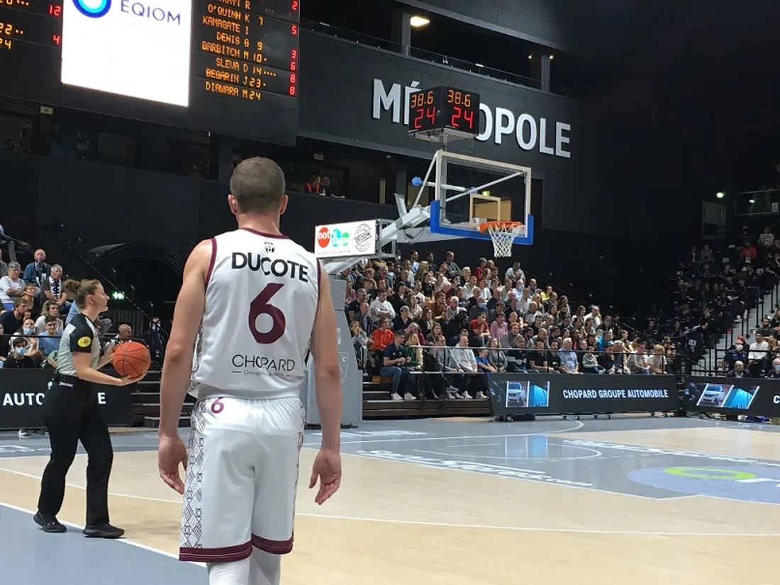 Robin Ducoté et ses co-équipiers sont en déplacement ce mardi en Grèce 